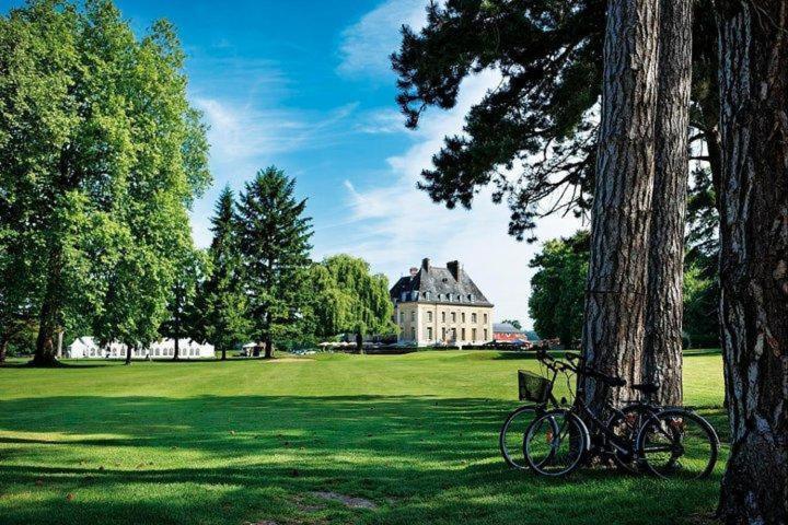 Chateau De Berticheres Шомон-ан-Вексан Екстериор снимка