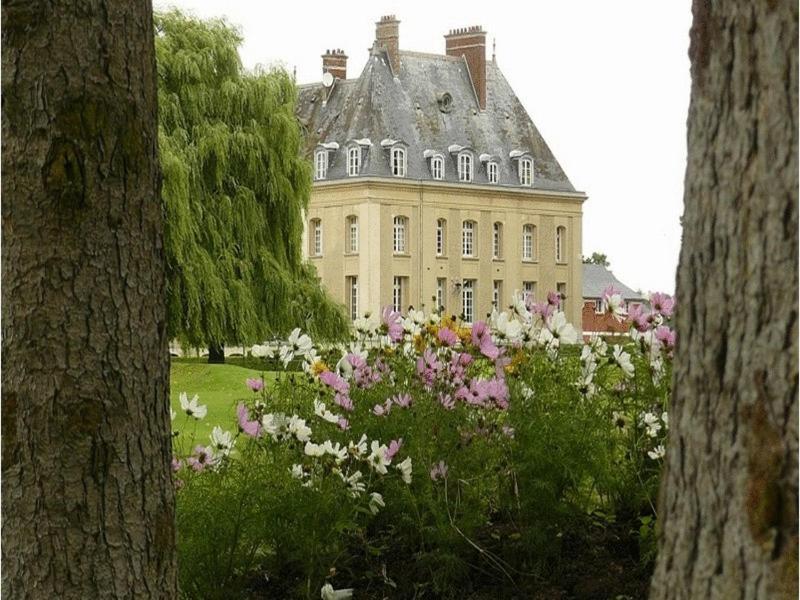 Chateau De Berticheres Шомон-ан-Вексан Екстериор снимка